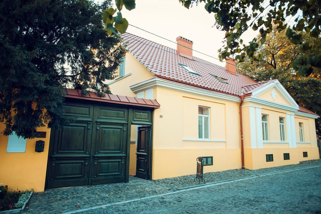 Boutique Hotel Villa P Oujhorod Extérieur photo